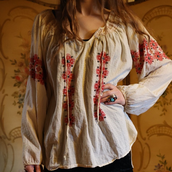 Haute Hippie Tops - ✨Haute Hippie Embroidered Tunic Blouse